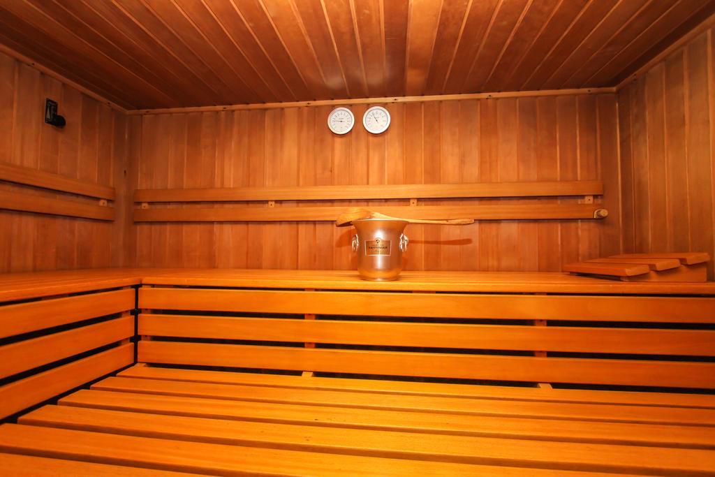 Hotel Tiroler Adler - Bed And Breakfast ไวดริง ภายนอก รูปภาพ
