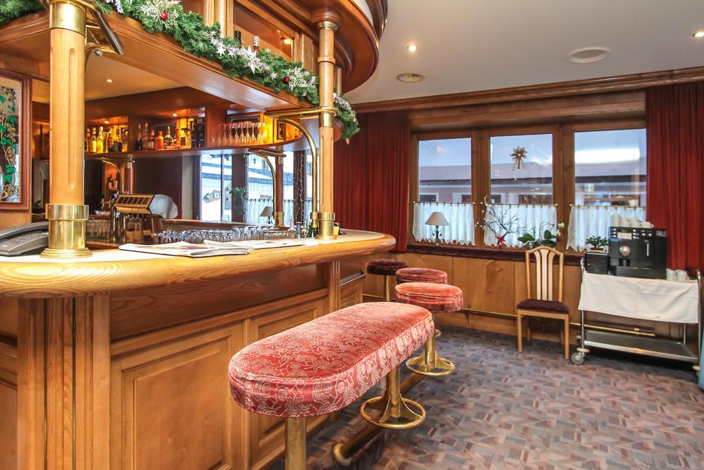 Hotel Tiroler Adler - Bed And Breakfast ไวดริง ภายนอก รูปภาพ